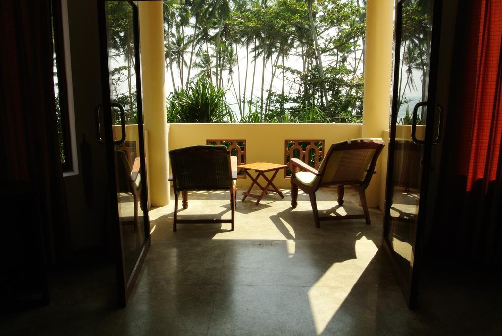 Surf Lanka Hotel Matara Exterior photo